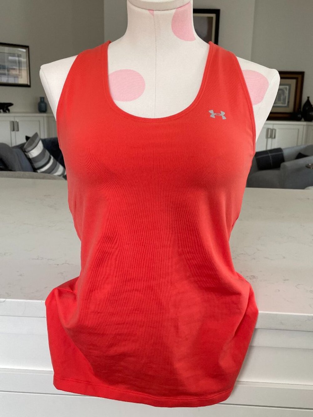 Under Armour Heat Gear Activewear V Back Shelf Bra Tank Top Orange Sz M